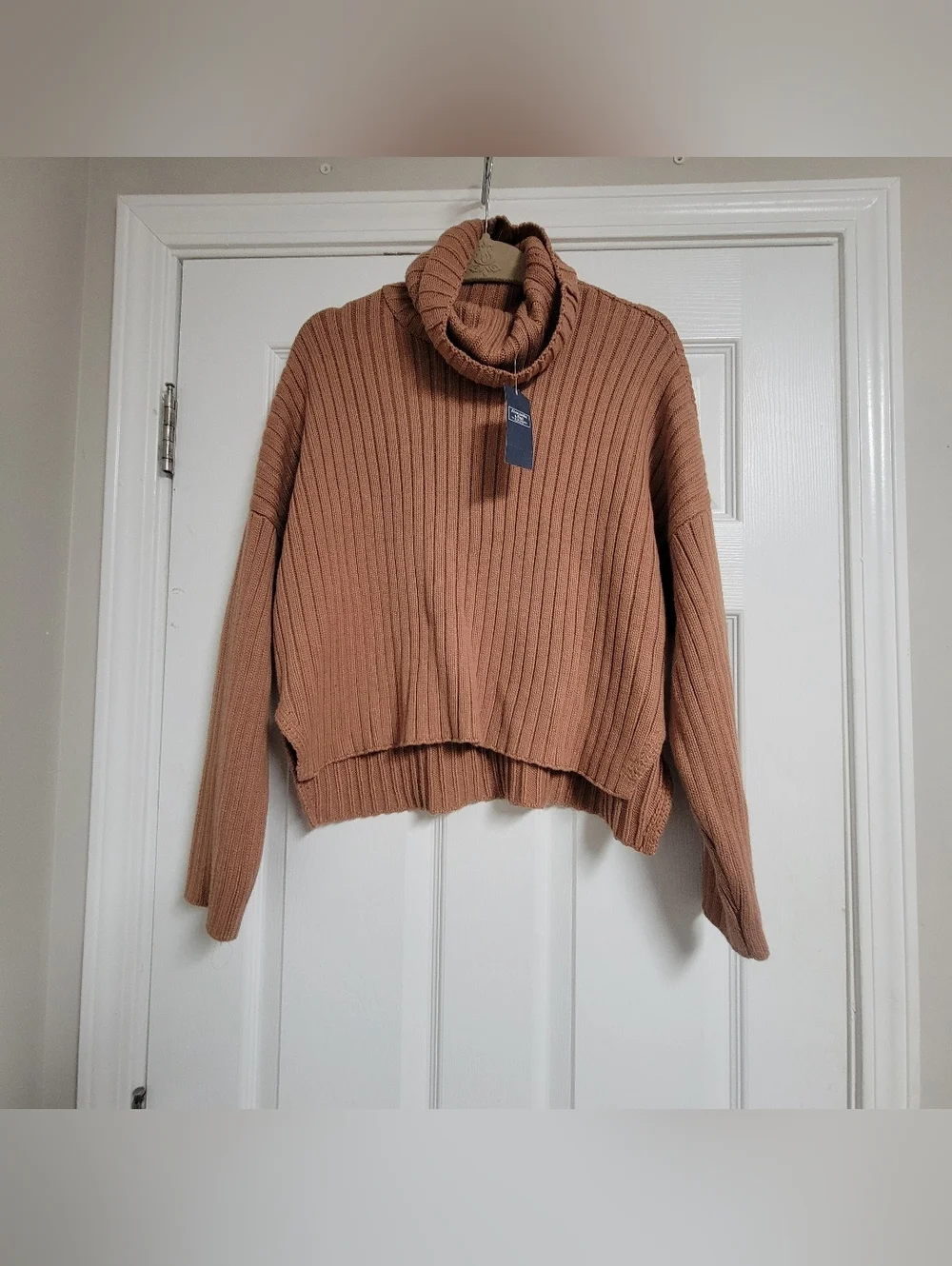 Abercrombie & Fitch Nwt Avery Turtleneck Sweater Size Small.
